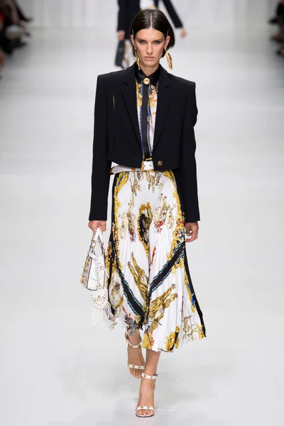 Look 21